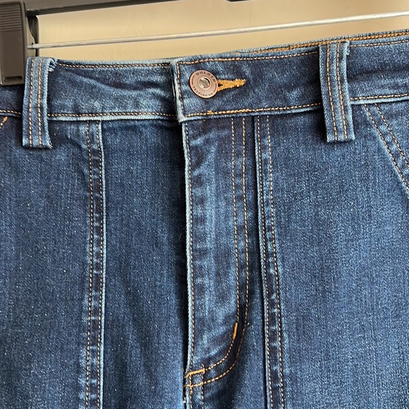 Duluth Trading co double chap jeans size 6 high waisted EUC - Picture 4 of 8